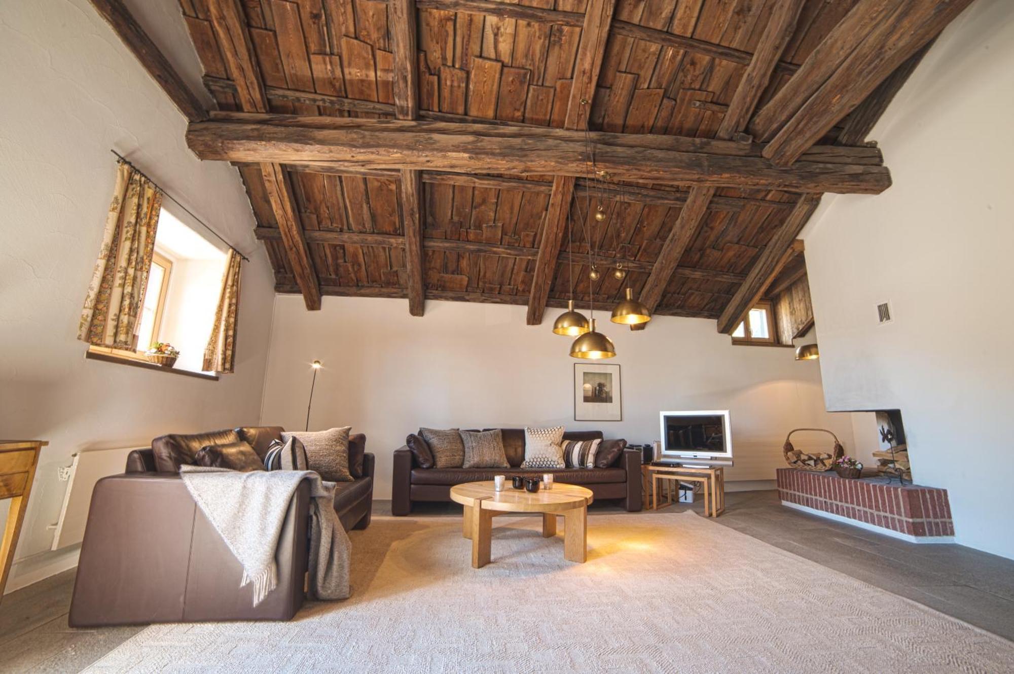 Apartamento Chesa Michel Bever Habitación foto