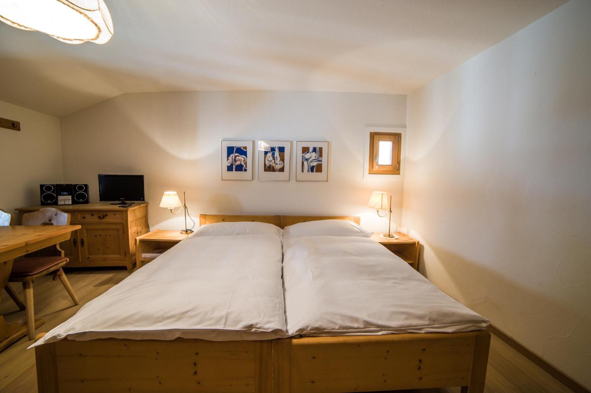 Apartamento Chesa Michel Bever Exterior foto