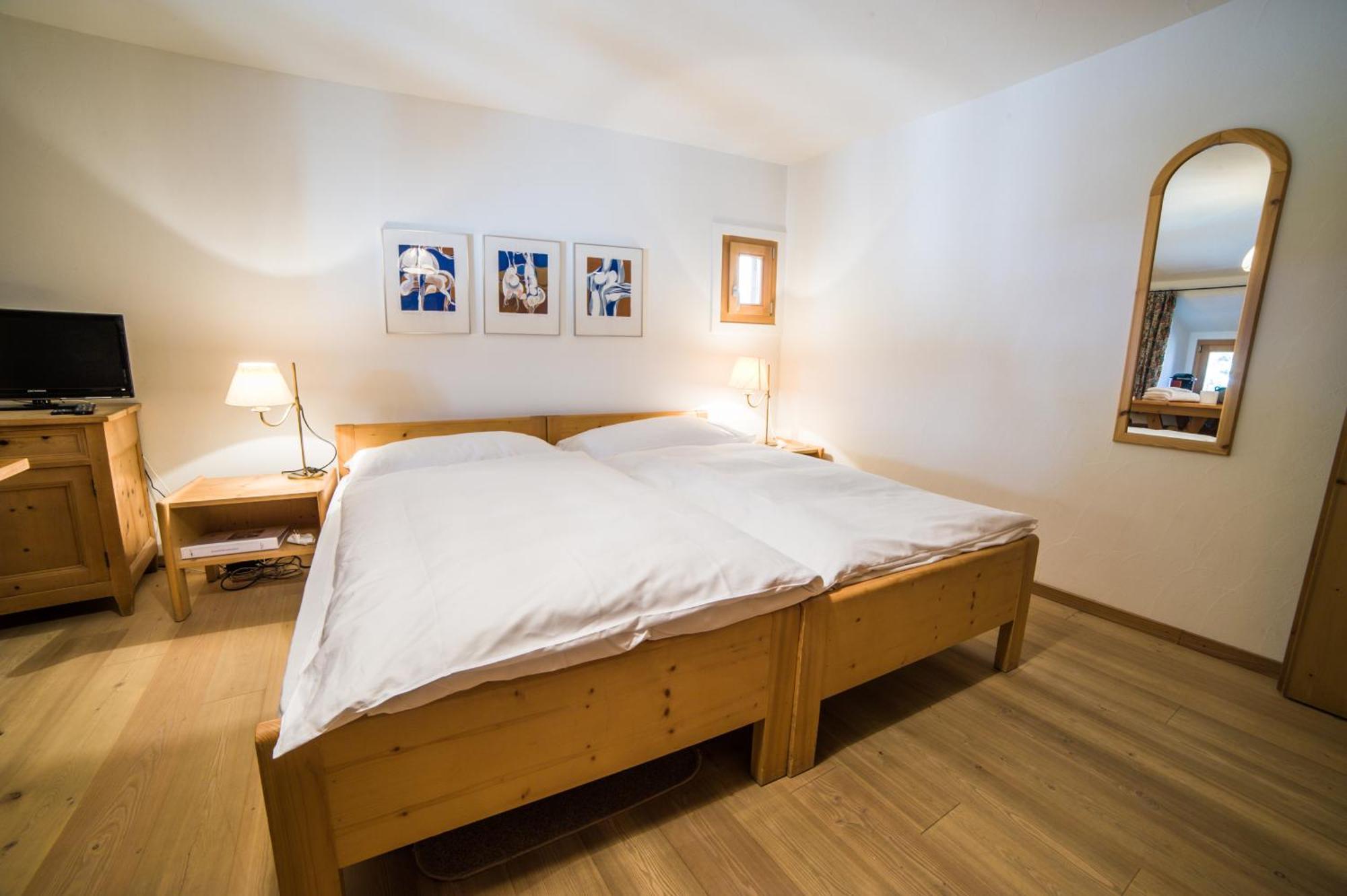 Apartamento Chesa Michel Bever Exterior foto